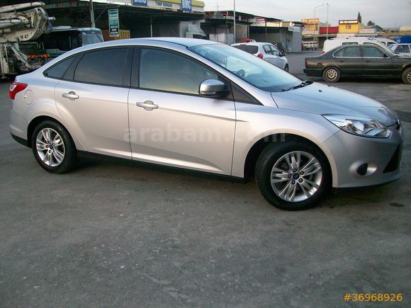 ALİ ATAÖZÜ AUTO GALLERY DEN 2013 MODEL ÇOK TEMİZ FORD FOCUS