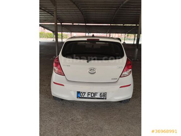 Sahibinden Hyundai i20 1.4 CRDi Jump 2012 Model  289.800 km Beyaz