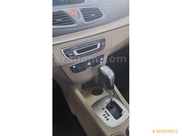 Sahibinden Renault Megane 3 1.6 16valf 110 hp Exp. 2010 Model