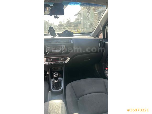 Sahibinden Kia Rio 1.4 CRDi Concept Plus 2015 Model 