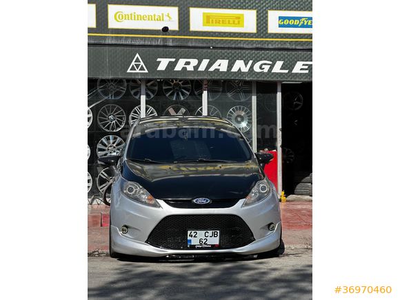 Sahibinden Ford Fiesta 1.4 TDCi Trend 2012 Model  305.000 km Gri (Gümüş)