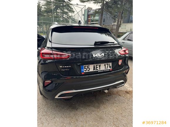 Sahibinden Kia XCeed 1.5 T-GDI Elegance 2023 Model 