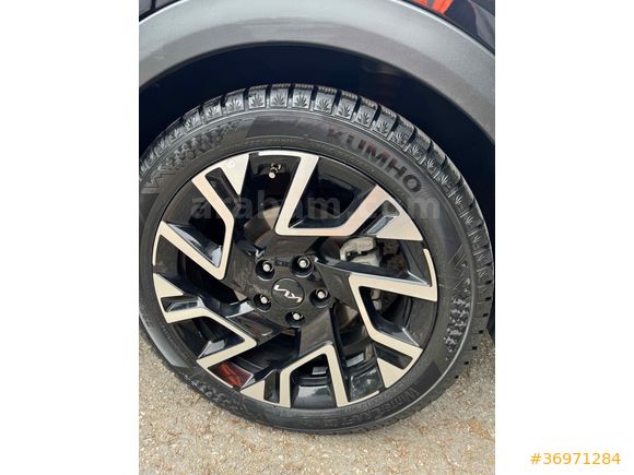 Sahibinden Kia XCeed 1.5 T-GDI Elegance 2023 Model 