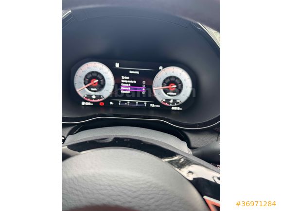 Sahibinden Kia XCeed 1.5 T-GDI Elegance 2023 Model 