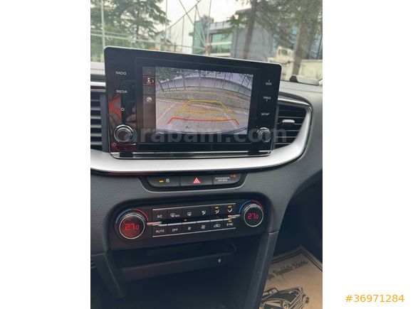 Sahibinden Kia XCeed 1.5 T-GDI Elegance 2023 Model 