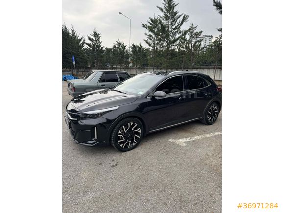 Sahibinden Kia XCeed 1.5 T-GDI Elegance 2023 Model 