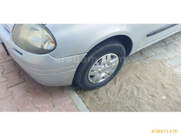 Sahibinden Renault Clio 1.4 RT 2000 Model  245.000 km Gri