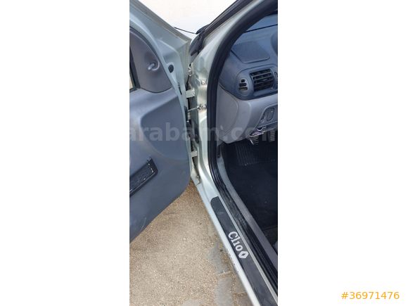 Sahibinden Renault Clio 1.4 RT 2000 Model  245.000 km Gri