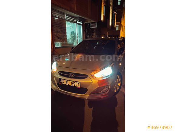 Sahibinden Hyundai Accent Blue 1.6 CRDI Mode Plus 2015 Model 