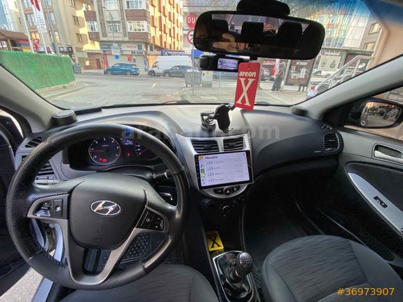 Sahibinden Hyundai Accent Blue 1.6 CRDI Mode Plus 2015 Model 