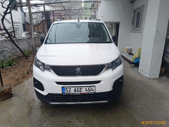 Sahibinden Peugeot Rifter 1.5 BlueHDI Allure 2022 Model