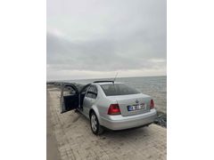 Sunrooflu temiz  Volkswagen Bora 1.6 Comfortline 2000 Model  290.000 km gri 1.6 8v