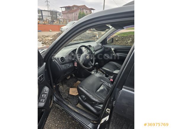 Sahibinden Toyota RAV4 2.0 2005 Model