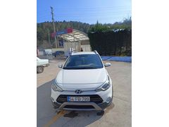 Sahibinden Hyundai i20 Active 1.4 MPi Elite 2017 Model  130.000 km Beyaz