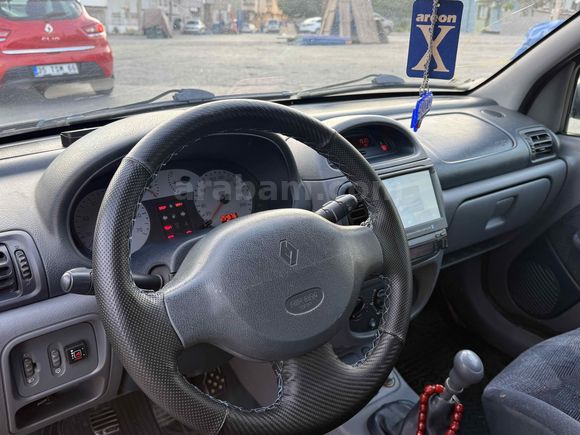 CLIO 1.6 110HP MOTOR YÜRÜYEN SORUNSUZ ORJ 252KM