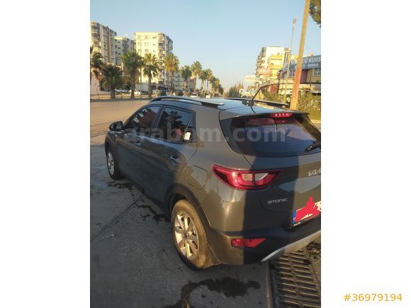 KAYNAKÇIDAN Kia Stonic 1.4 MPI Cool 2023 Model