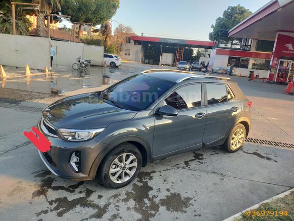KAYNAKÇIDAN Kia Stonic 1.4 MPI Cool 2023 Model