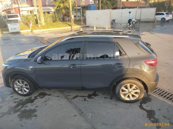 KAYNAKÇIDAN Kia Stonic 1.4 MPI Cool 2023 Model