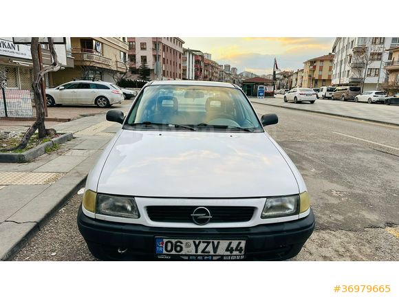 İlk sahibinden Sahibinden Opel Astra 1.4 GL 1997 Model 
