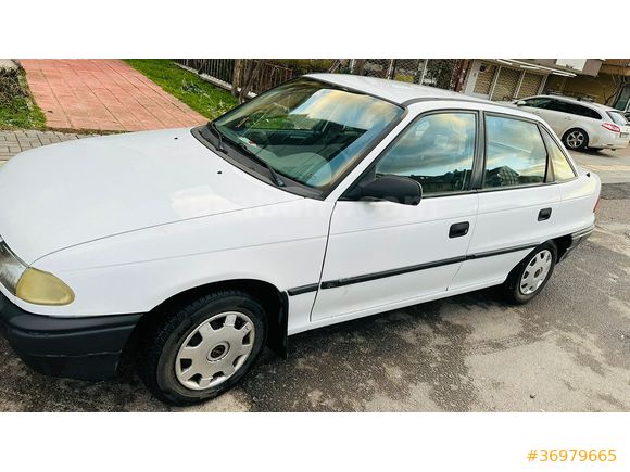 İlk sahibinden Sahibinden Opel Astra 1.4 GL 1997 Model 