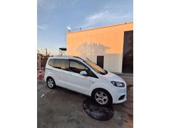 Sahibinden Ford Tourneo Courier 1.5 TDCi Black Line 2019 Model  121.000 km Beyaz