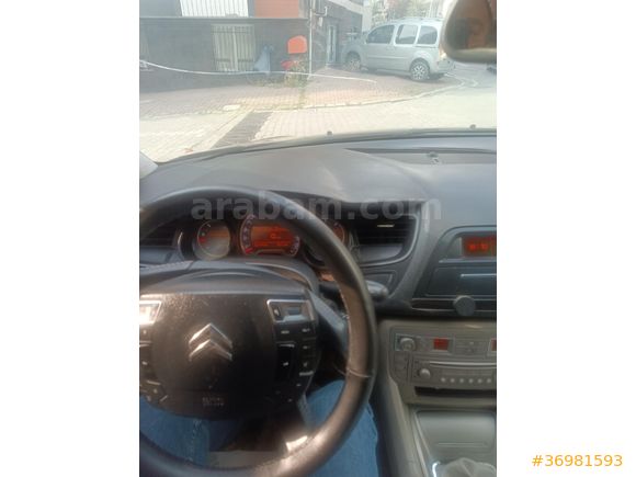 Sahibinden Citroen C5 1.6 HDi SX 2011 Model  264.000 km Siyah