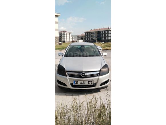 Sahibinden Opel Astra 1.6 Essentia 2013 Model  262.000 km Gri (Gümüş)