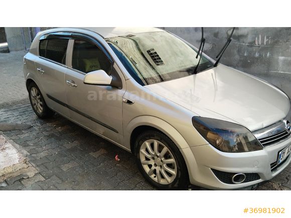 Sahibinden Opel Astra 1.6 Essentia 2013 Model  260.000 km Gri (Gümüş)