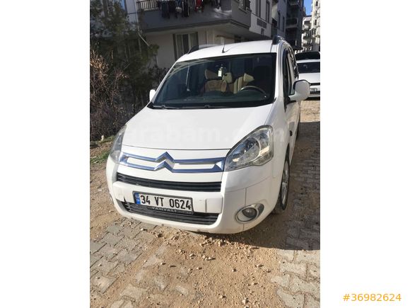 Sahibinden Citroen Berlingo 1.6 HDi SX 2011 Model  225000 km Beyaz