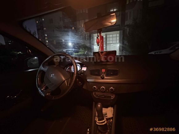 Sahibinden Renault Fluence 1.5 dCi Touch 2015 Model 