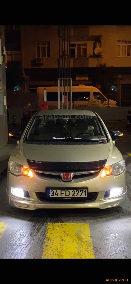 Sahibinden Honda Civic 1.6i VTEC Dream 2008 Model İstanbul 232.000 km Bej 3