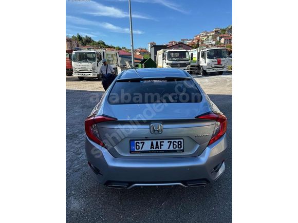 Memurdan Honda Civic 1.6 i-DTEC Executive 2018 Model 