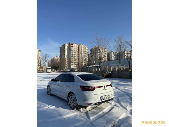Sahibinden Renault Megane 1.3 TCe Joy 2022 Model 