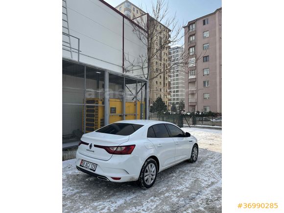 Sahibinden Renault Megane 1.3 TCe Joy 2022 Model 