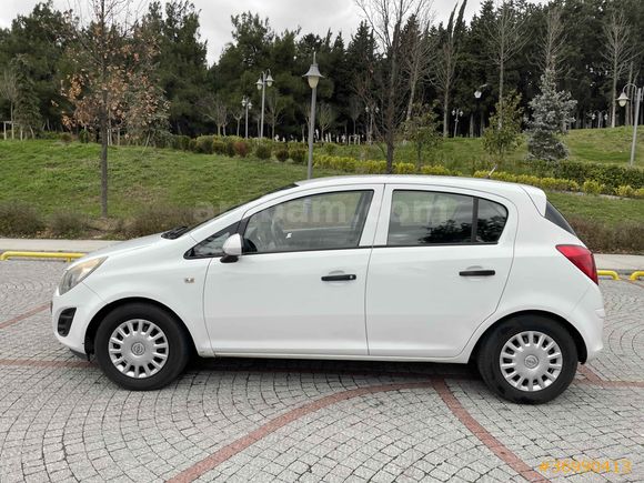 DEĞİŞENSİZ + HATASIZ +  DİZEL + DÜŞÜK KM + 2013 OPEL CORSA 