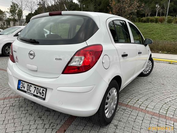 DEĞİŞENSİZ + HATASIZ +  DİZEL + DÜŞÜK KM + 2013 OPEL CORSA 