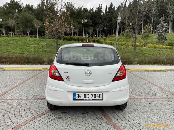 DEĞİŞENSİZ + HATASIZ +  DİZEL + DÜŞÜK KM + 2013 OPEL CORSA 