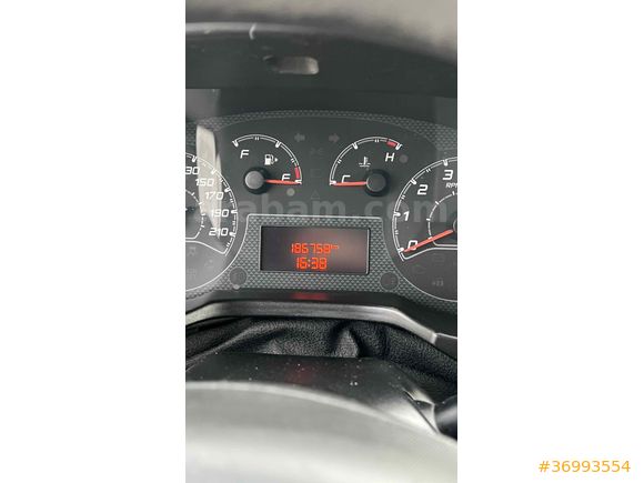 Sahibinden Fiat Fiorino Cargo 1.3 Multijet 2017 Model 
Kazasız  Tramersiz Temiz kullanışlı masrafsızdır.