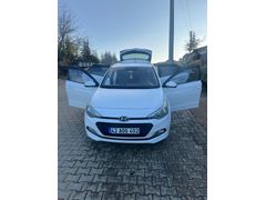 Sahibinden Hyundai i20 1.2 MPI Jump 2016 Model  131.000 km Beyaz