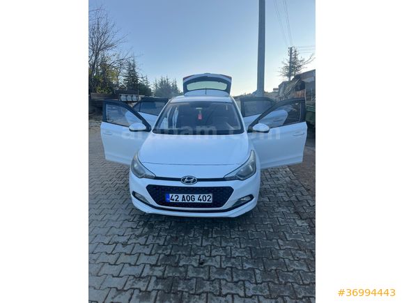 Sahibinden Hyundai i20 1.2 MPI Jump 2016 Model  131.000 km Beyaz