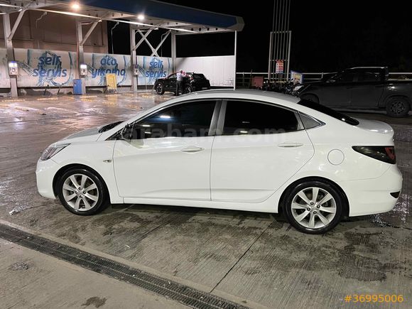 Sahibinden Hyundai Accent Blue 1.6 CRDI Mode Plus 2015 Model 