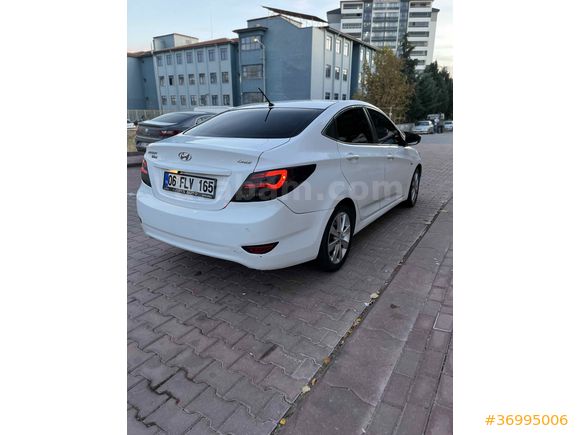 Sahibinden Hyundai Accent Blue 1.6 CRDI Mode Plus 2015 Model 