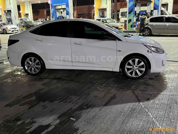Sahibinden Hyundai Accent Blue 1.6 CRDI Mode Plus 2015 Model 
