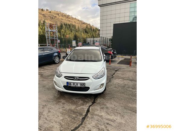 Sahibinden Hyundai Accent Blue 1.6 CRDI Mode Plus 2015 Model 