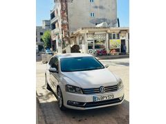 Sahibinden Volkswagen Passat 1.6 TDi BlueMotion Highline 2013 Model  192.500 km Beyaz
