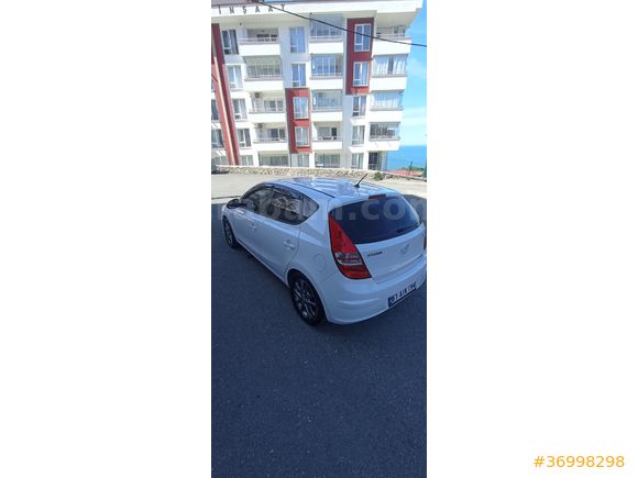 Sahibinden Hyundai i30 1.6 CRDi Mode Plus 2011 Model
