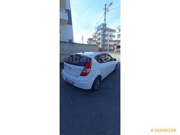 Sahibinden Hyundai i30 1.6 CRDi Mode Plus 2011 Model