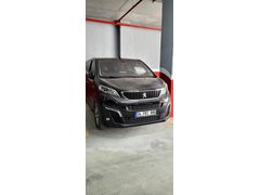 KAPALI GARAJDA SAKLI Sahibinden Peugeot Expert Traveller 2.0 BlueHDI 2023 Model