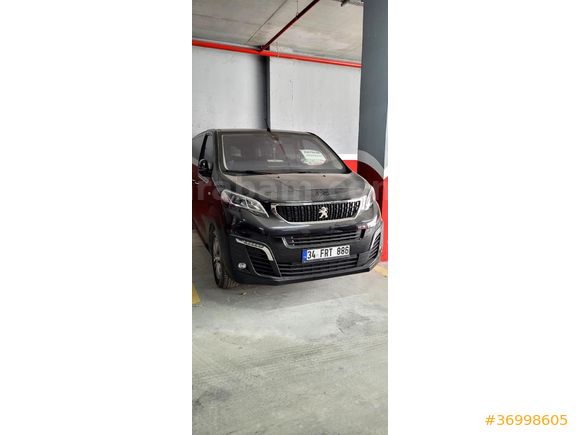 KAPALI GARAJDA SAKLI Sahibinden Peugeot Expert Traveller 2.0 BlueHDI 2023 Model
