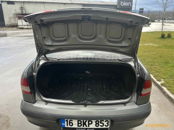 Sahibinden Renault Megane 1.6 RTE 2002 Model 